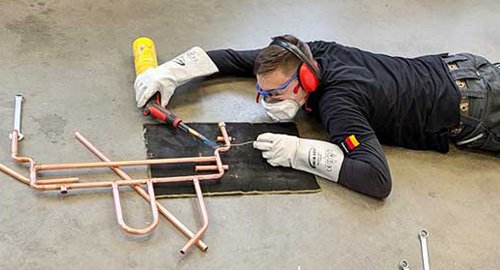 Titelbild zum News-Artikel sächsischer Teilnehmer erhält Exzellenzmedaille bei den WorldSkills 2024